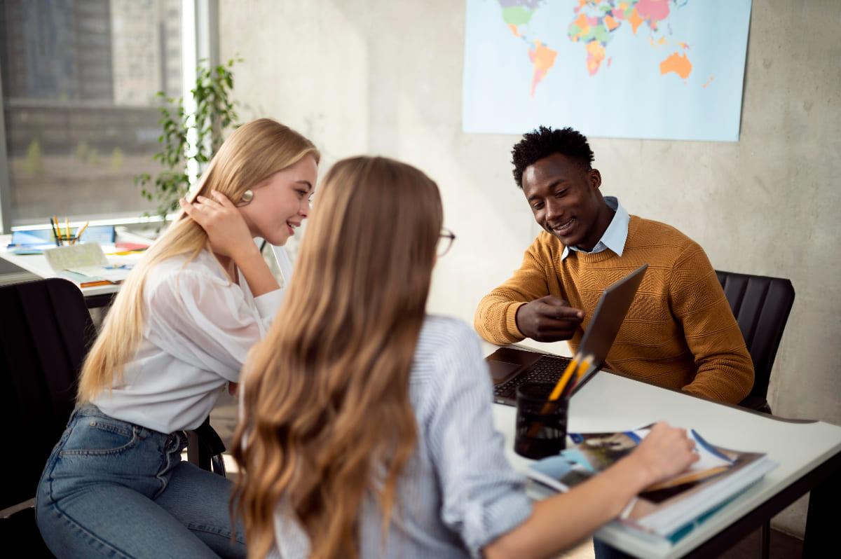 What are the best banks in Spain for international students? ESIC